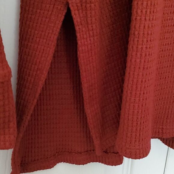 AmericanĀ Eagle Outfitters Women's V Neck Waffle Knit Shirt Size Small - Picture 6 of 7